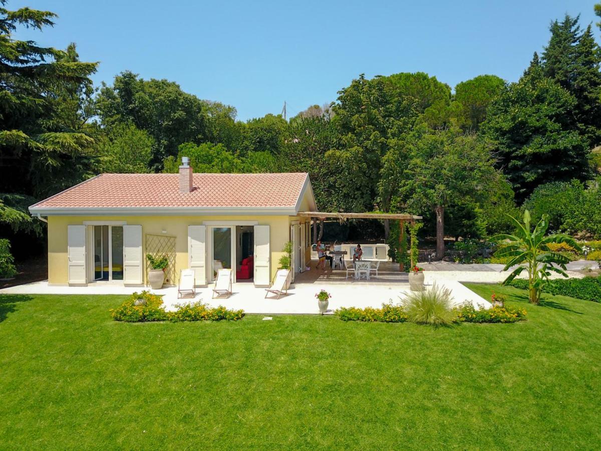 Villa Palm Hill Piedimonte Etneo Exterior foto